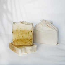 Cargar imagen en el visor de la galería, Jabón de Calendula y Cúrcuma - Kala Artesanal