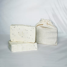 Cargar imagen en el visor de la galería, Jabón Exfoliante - Kala Artesanal